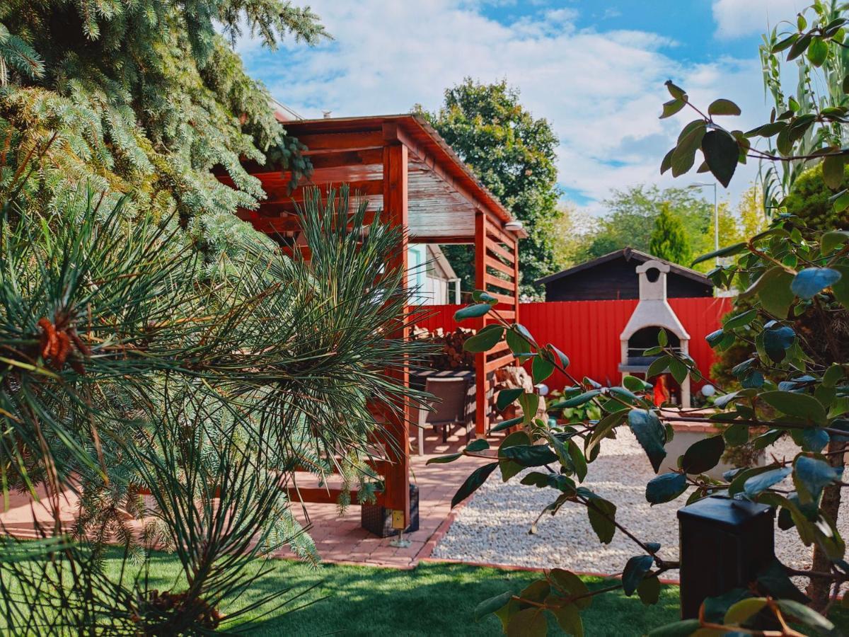 Ferienwohnung Pe-Ki Apartman Pétfürdő Várpalota Exterior foto